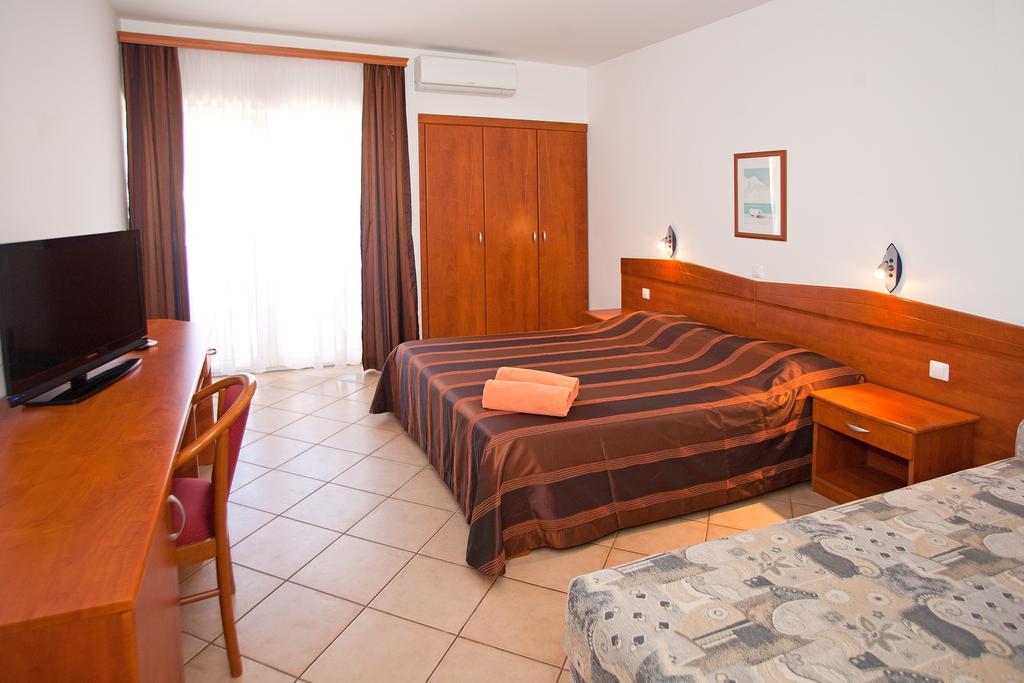 Guesthouse Villa Adria Malinska Bagian luar foto