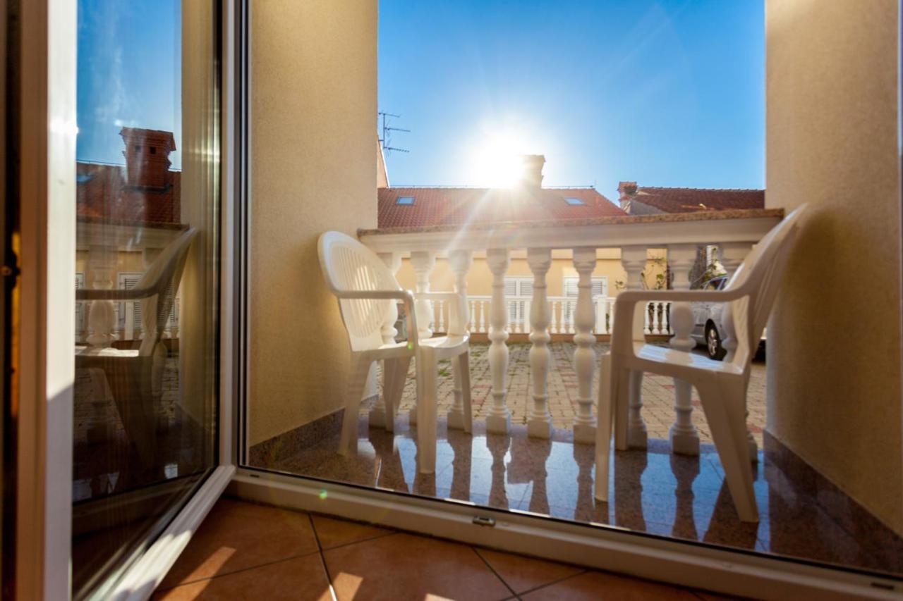 Guesthouse Villa Adria Malinska Bagian luar foto